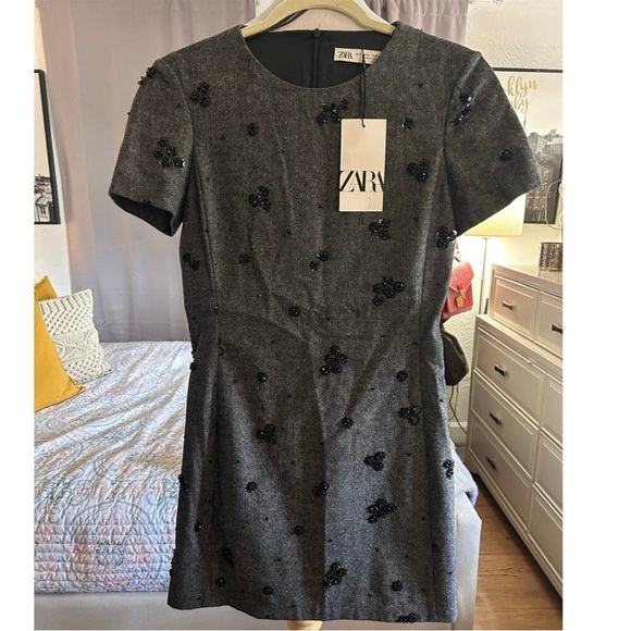 NWT ZARA 🎄HOLIDAY EMBROIDERED SHORT DRESS SIze S
🚨 FINAL PRICE NO OFFER ACCEPT - Picture 6 of 14
